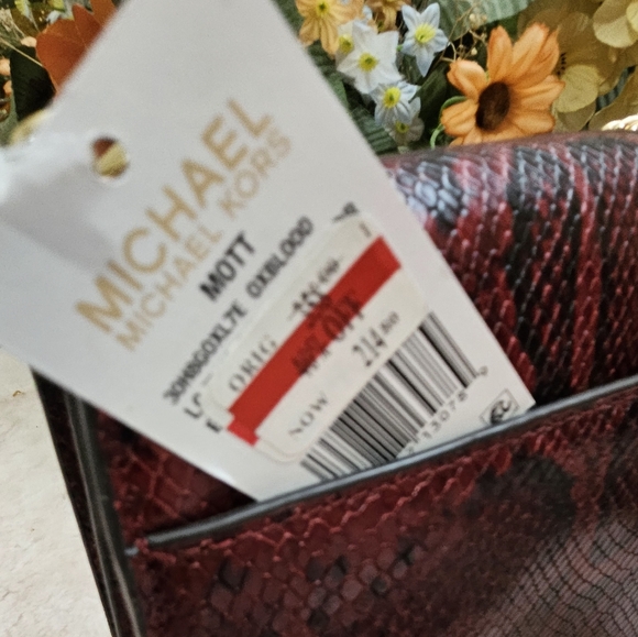 NWT Michael Kors MK Mott Red/black snake skin gold chain flap over bag - Picture 7 of 13